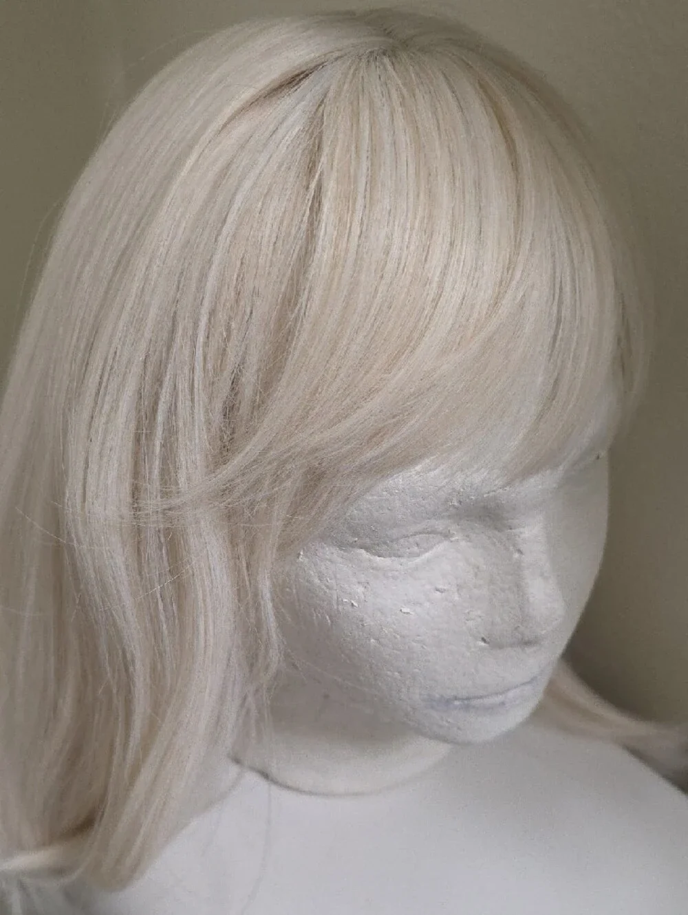 Premium Women's Short Straight Wig with Bangs - Ivory White
